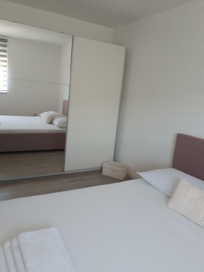Apartment Jole 1 Trogir Eksteriør bilde
