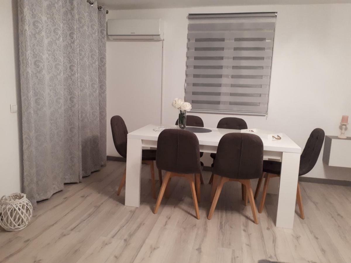 Apartment Jole 1 Trogir Eksteriør bilde