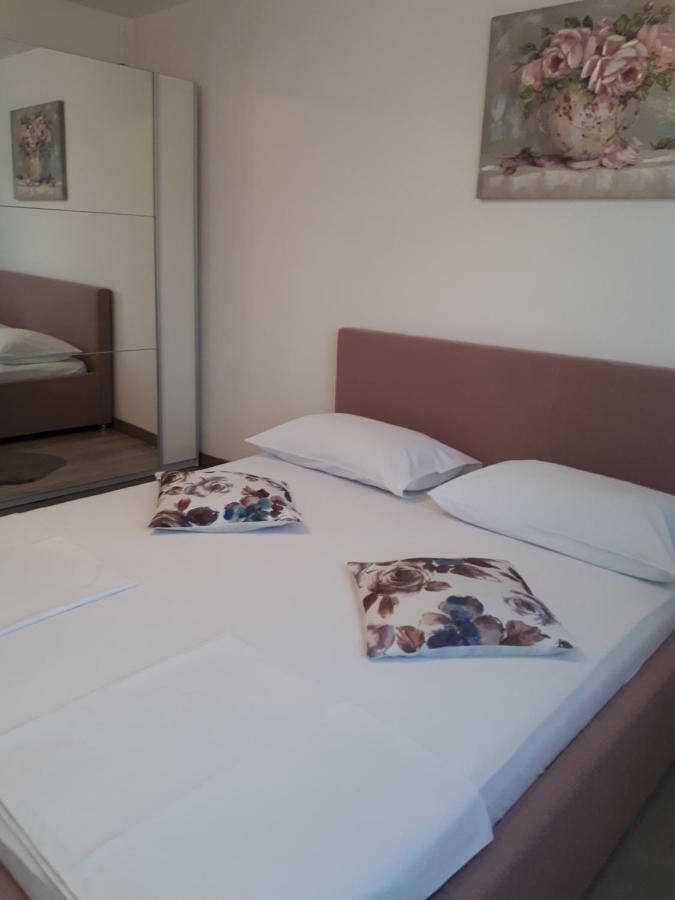 Apartment Jole 1 Trogir Eksteriør bilde